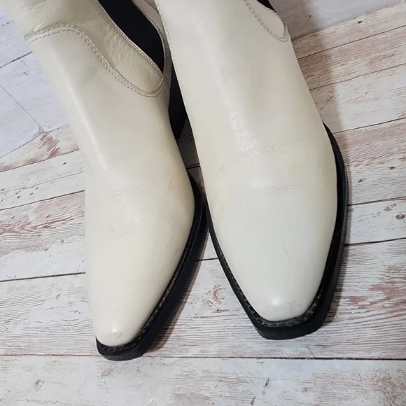 Everlane Cream and Black Ankle Boots - Picture 5 of 15